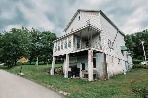 214 Frech St, Creekside, PA 15732