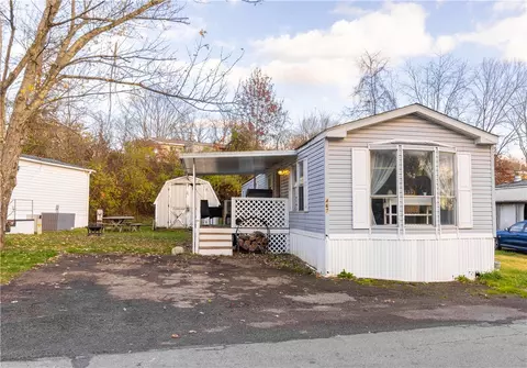 467 Castle Rd, Washington, PA 15301