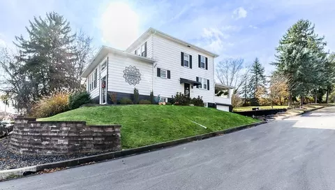 1625 21st Ave, Beaver Falls, PA 15010