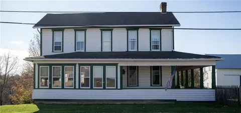 5 Washington Ave, Hickory, PA 15340