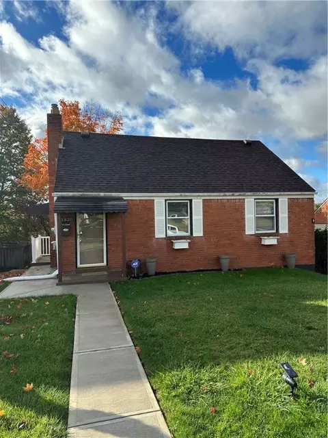 1320 Coronado Rd, Mckeesport, PA 15133