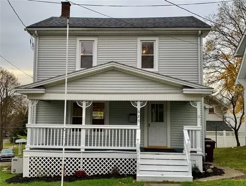 625 Barmore Ave, Grove City, PA 16127