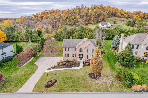 1119 Chaucer Dr, Greensburg, PA 15601