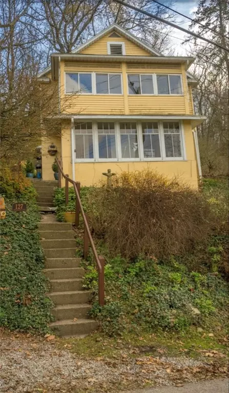 127 Pepperland Blvd, Butler, PA 16001