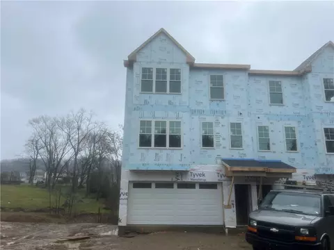 109 Locust Ridge Dr, Pittsburgh, PA 15209