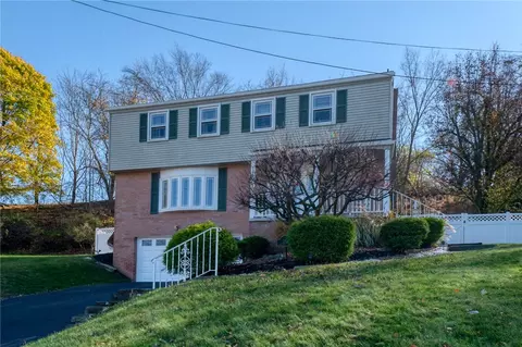 1259 Mcknight Dr, Bethel Park, PA 15102