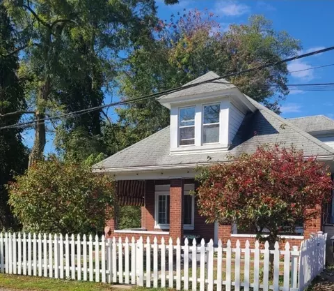 209 Washington Rd, North Versailles, PA 15137