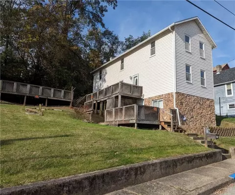 811 Shady Ave, Charleroi, PA 15022
