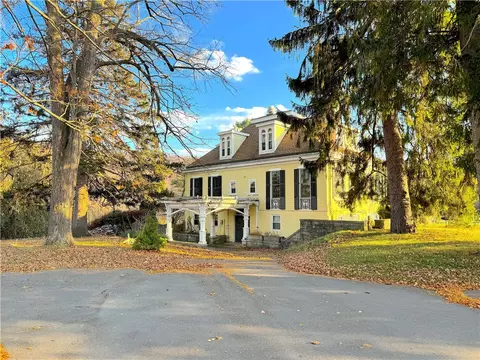 909 S Juliana, Bedford, PA 15522