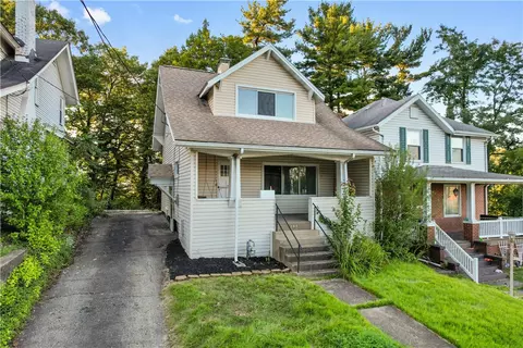 144 Grandview Way, Charleroi, PA 15022