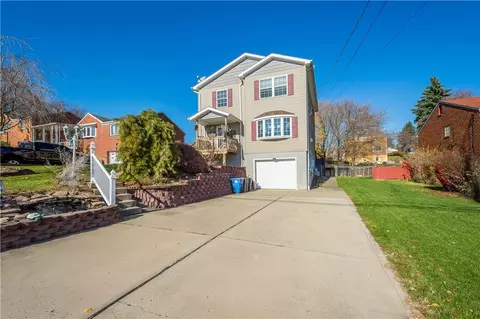428 Lois Dr, Pittsburgh, PA 15236