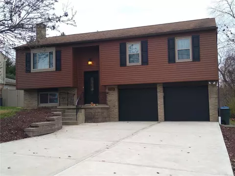 1021 Deerfield Dr, Elizabeth, PA 15037