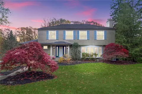15 Winthrop Rd, Carnegie, PA 15106