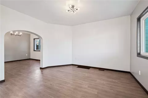 225 Sherman Ave, Vandergrift, PA 15690 photo 7