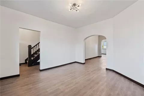 225 Sherman Ave, Vandergrift, PA 15690 photo 8