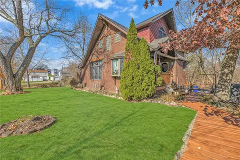 1146 Hickory St, Monaca, PA 15061