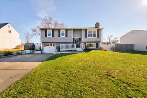 202 Wyndmere Dr, Cranberry Township, PA 16066