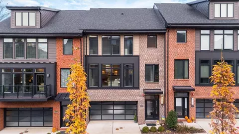 6435 Danielle St, Pittsburgh, PA 15206