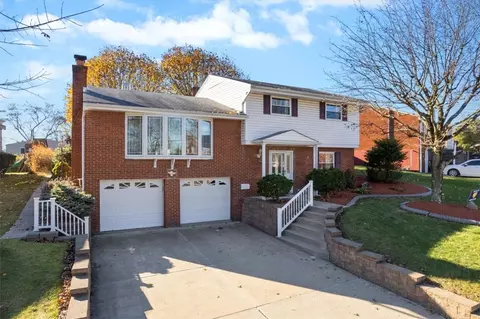 149 Paree Dr, Pittsburgh, PA 15239