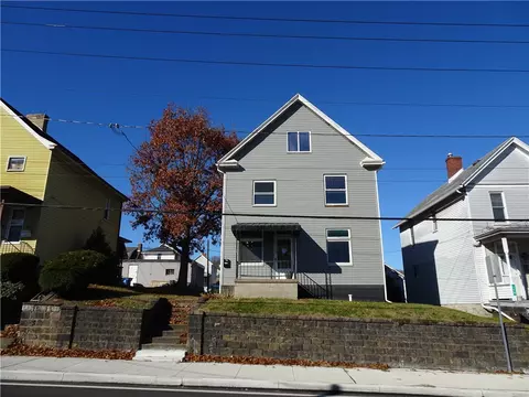 117 S 4th St, Youngwood, PA 15697