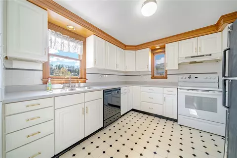 13970 Wayne, Irwin, PA 15642 photo 16