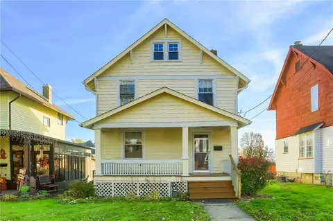 304 Elizabeth St, New Castle, PA 16105