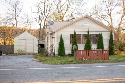 1143 Midland Beaver Rd, Industry, PA 15052