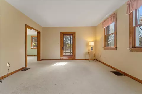 338 Brownlee Rd, Eighty Four, PA 15330 photo 3
