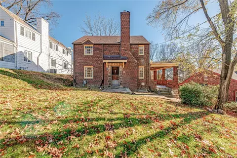 171 Highland Rd, Penn Hills, PA 15235