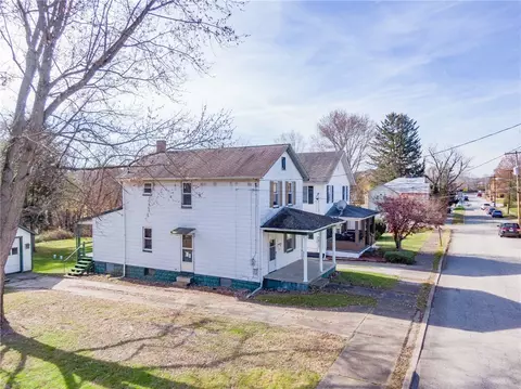 124 E Burrell St, Blairsville, PA 15717