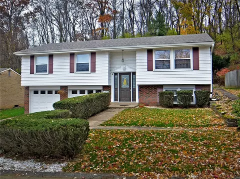 320 Crescent Garden Dr, Pittsburgh, PA 15235