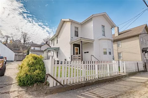 424 Chess St, Monongahela, PA 15063