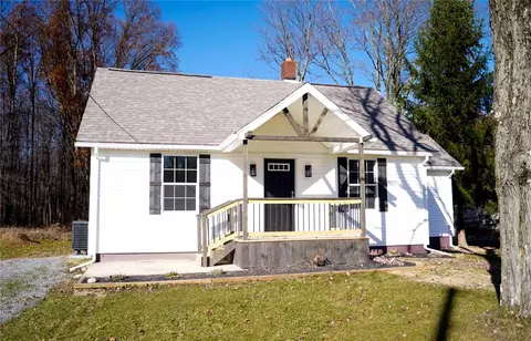 227 State Route 208, New Bedford, PA 16140