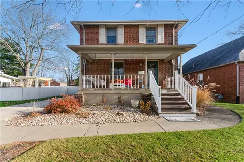 1913 Haywood St, Farrell, PA 16121