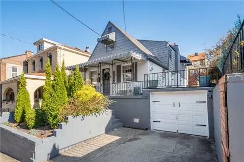 4209 Haldane St, Pittsburgh, PA 15207