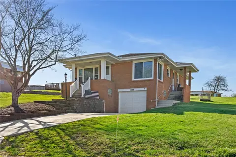 1084 Bushy Run Rd, Jeannette, PA 15644