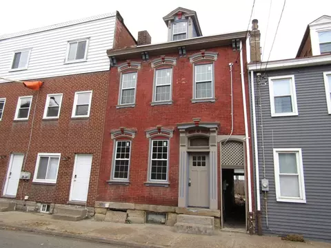 1107 Sarah St, Pittsburgh, PA 15203