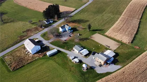 114 Rimp Rd, Butler, PA 16002