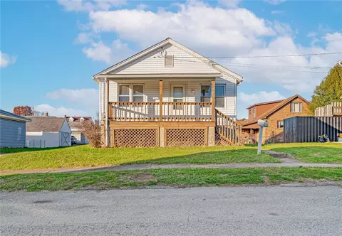 152 Rear Center Ave, Mount Pleasant, PA 15666