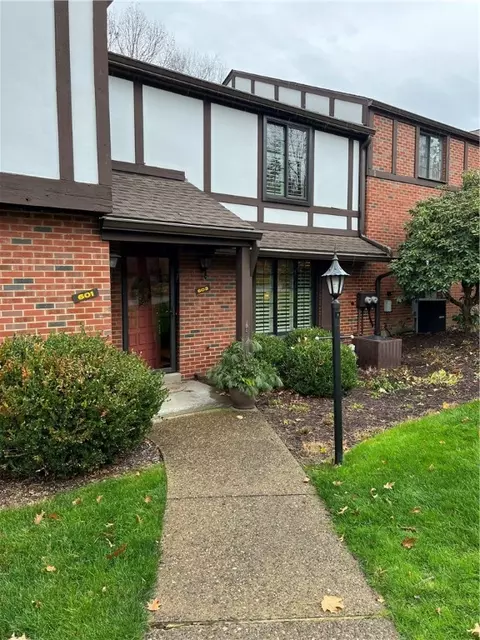 603 Sewickley Heights Dr, Sewickley, PA 15143