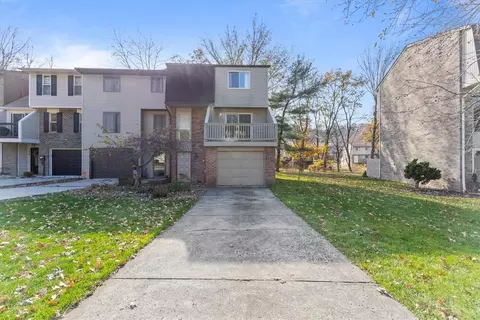 215 Timber Dr, Trafford, PA 15085