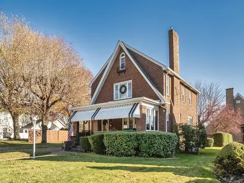 1206 Union Ave, Natrona Heights, PA 15065