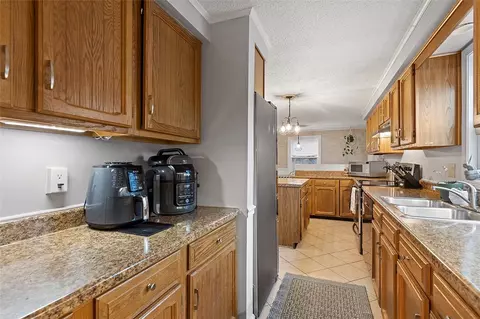 Kitchen - 146 Biskup Ln, Monaca, PA 15061 photo 1 of 5
