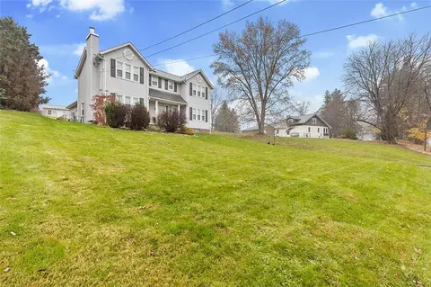 Exterior - 146 Biskup Ln, Monaca, PA 15061 photo 5 of 6