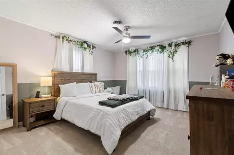 Bedroom - 146 Biskup Ln, Monaca, PA 15061 photo 1 of 9