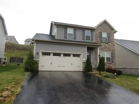 131 Piatt Estates Dr, Washington, PA 15301