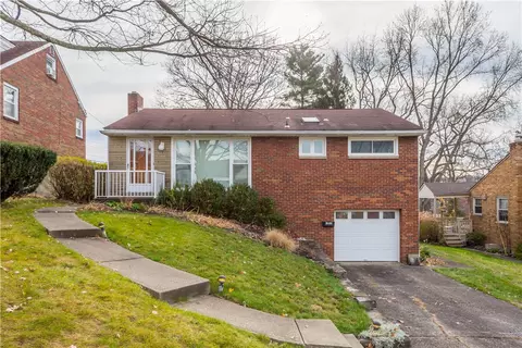 1955 Worcester Dr, Pittsburgh, PA 15243
