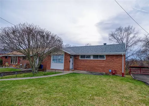 433 Dunbar Dr, Pittsburgh, PA 15235