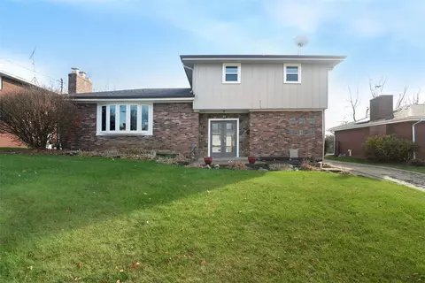4317 Beverly Dr, Aliquippa, PA 15001