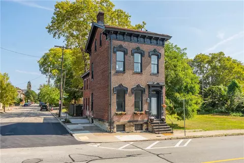 1426 Chateau St, Pittsburgh, PA 15233